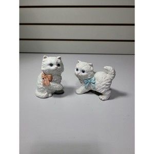 Vintage Homco Persian Kitten Fluffy Cat Figurines White With Pink and Blue Bows